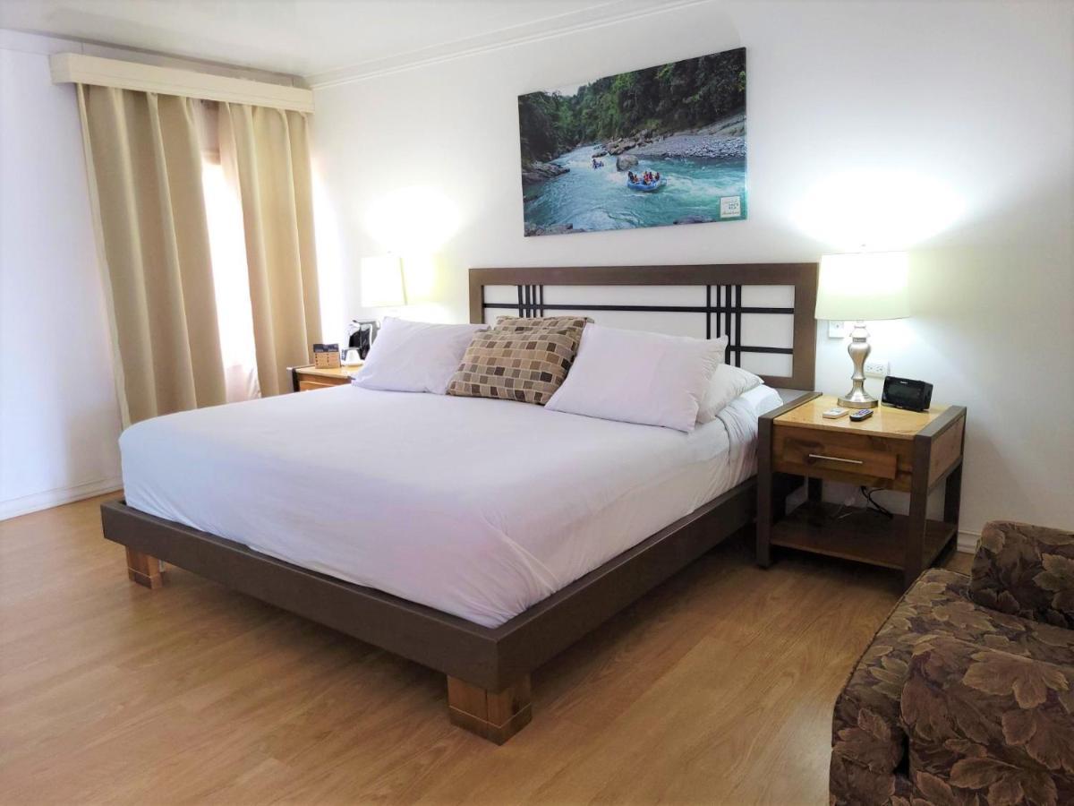 Hotel Zima San Isidro De El General ภายนอก รูปภาพ